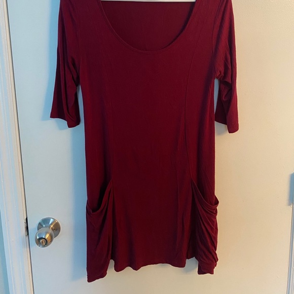 maroon tshirt dress - Picture 2 of 2